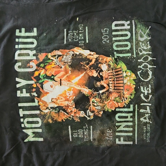 Motley Crue tour tshirt in medium - Picture 2 of 5
